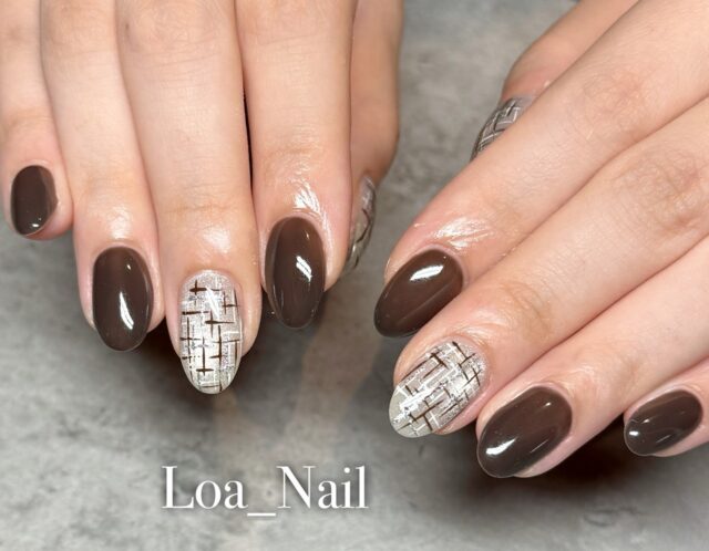 10月からスタートしました！ツイード＆チェックコースよりお選び頂けます☆