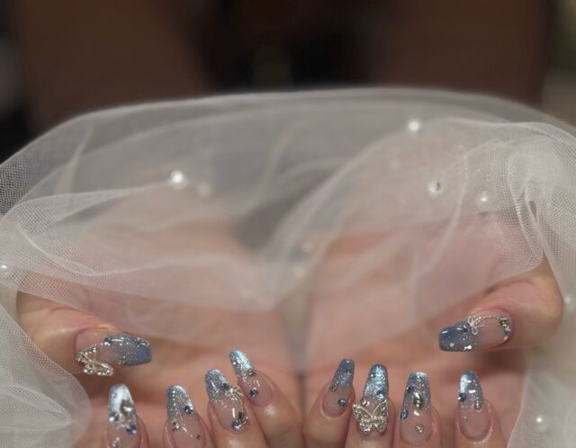 ブルーマグフレンチネイル🤩