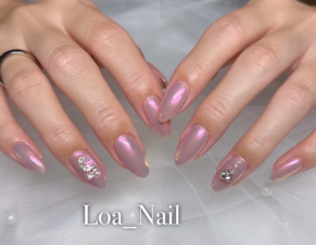 💅 トレンド必見！ピンクオーロラネイルで指先からオシャレを楽しんで✨