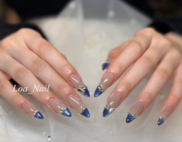 大人の色気ブルー💙上品マグネットフレンチネイル💅
